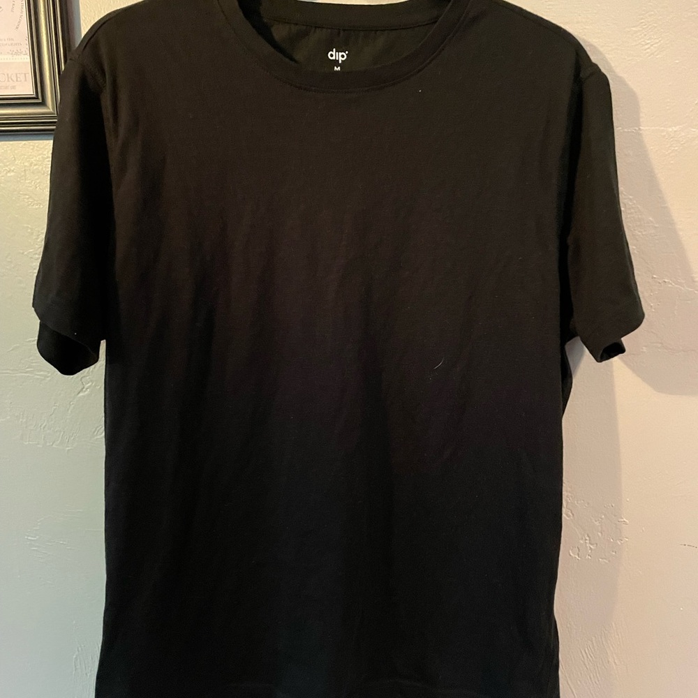 Dip Black Tee